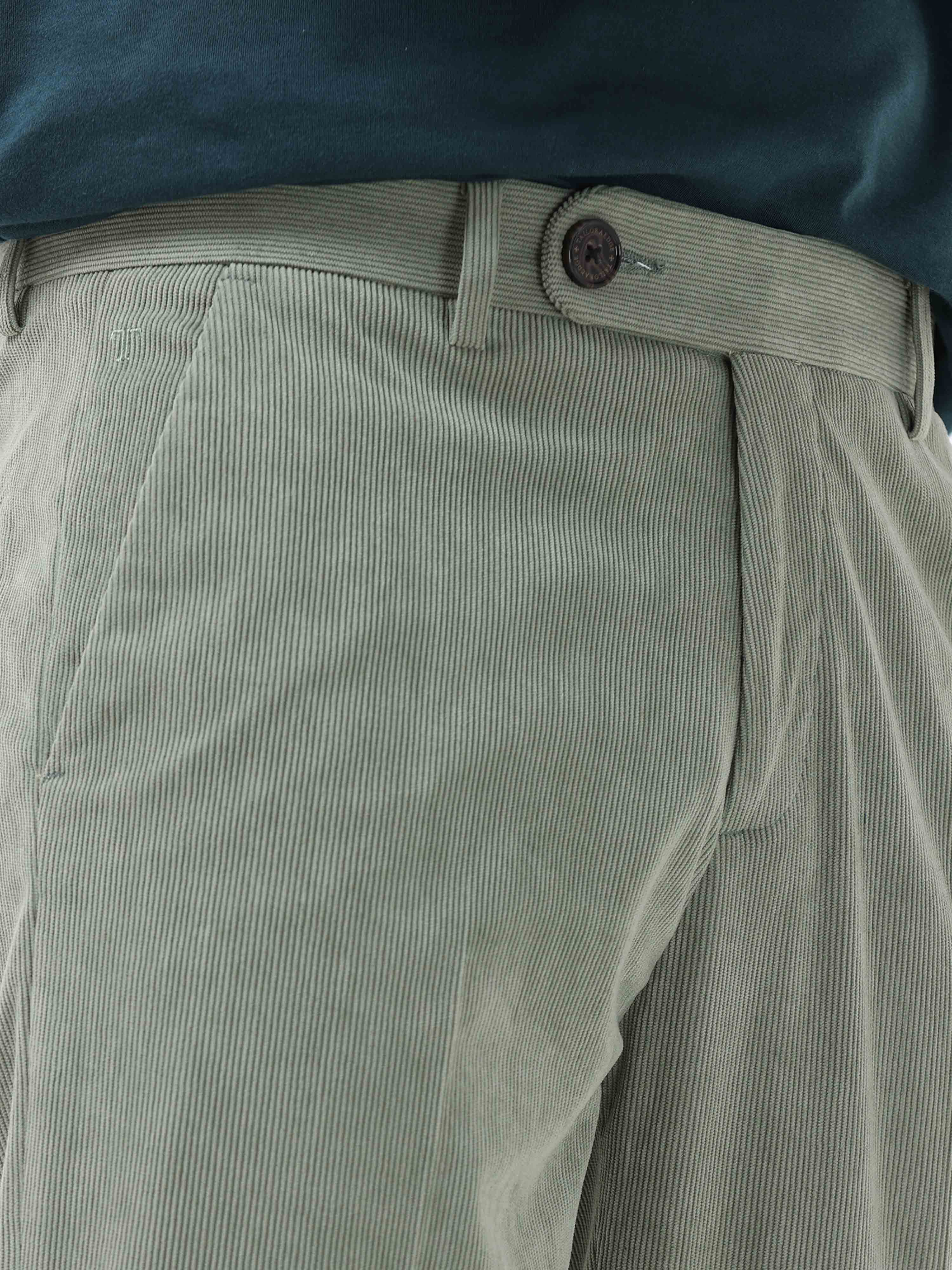 Corduroy trousers Slim Fit - Light brown - Men | H&M IN