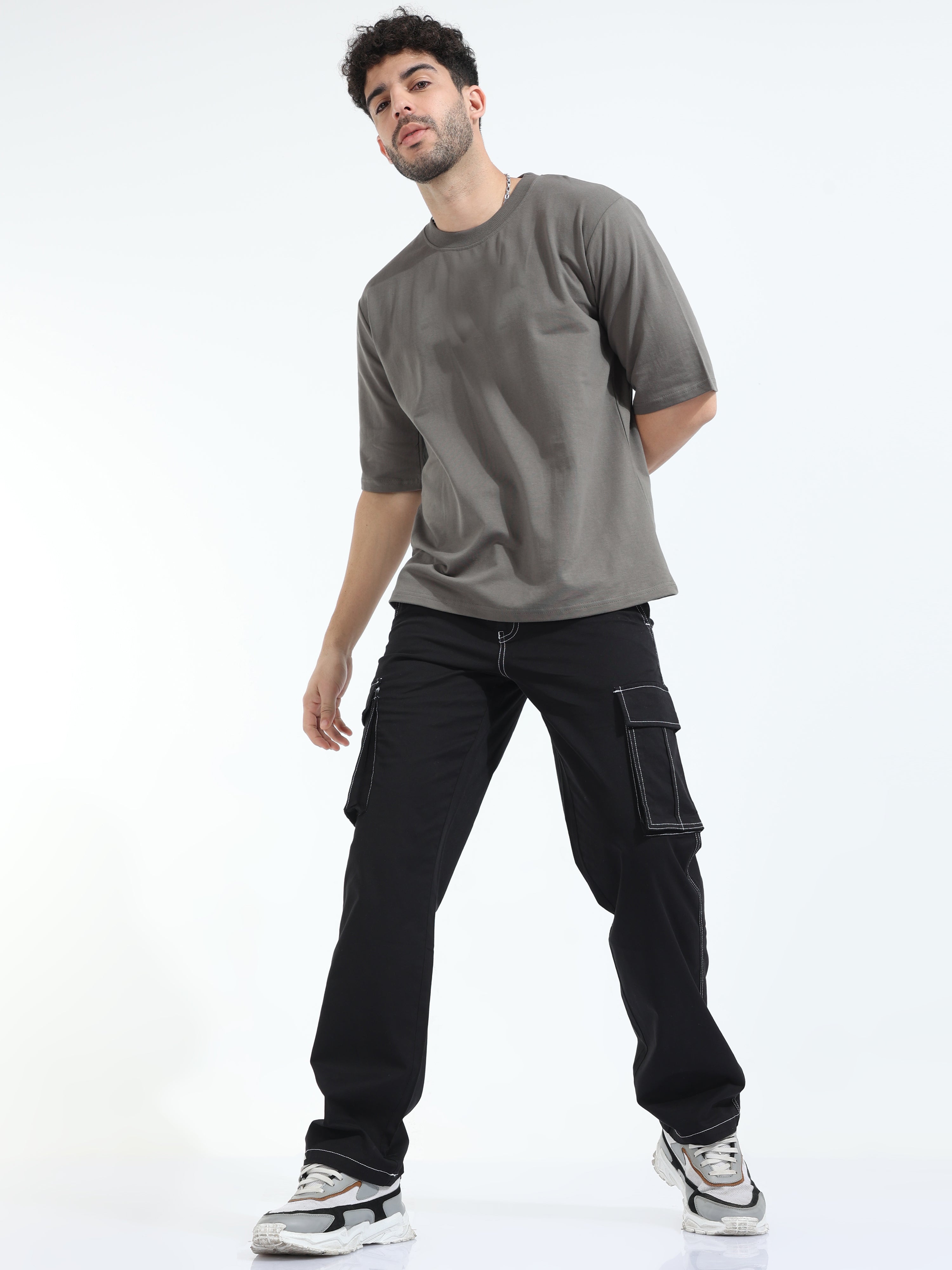 Contrast stitch cargo hot sale pants mens