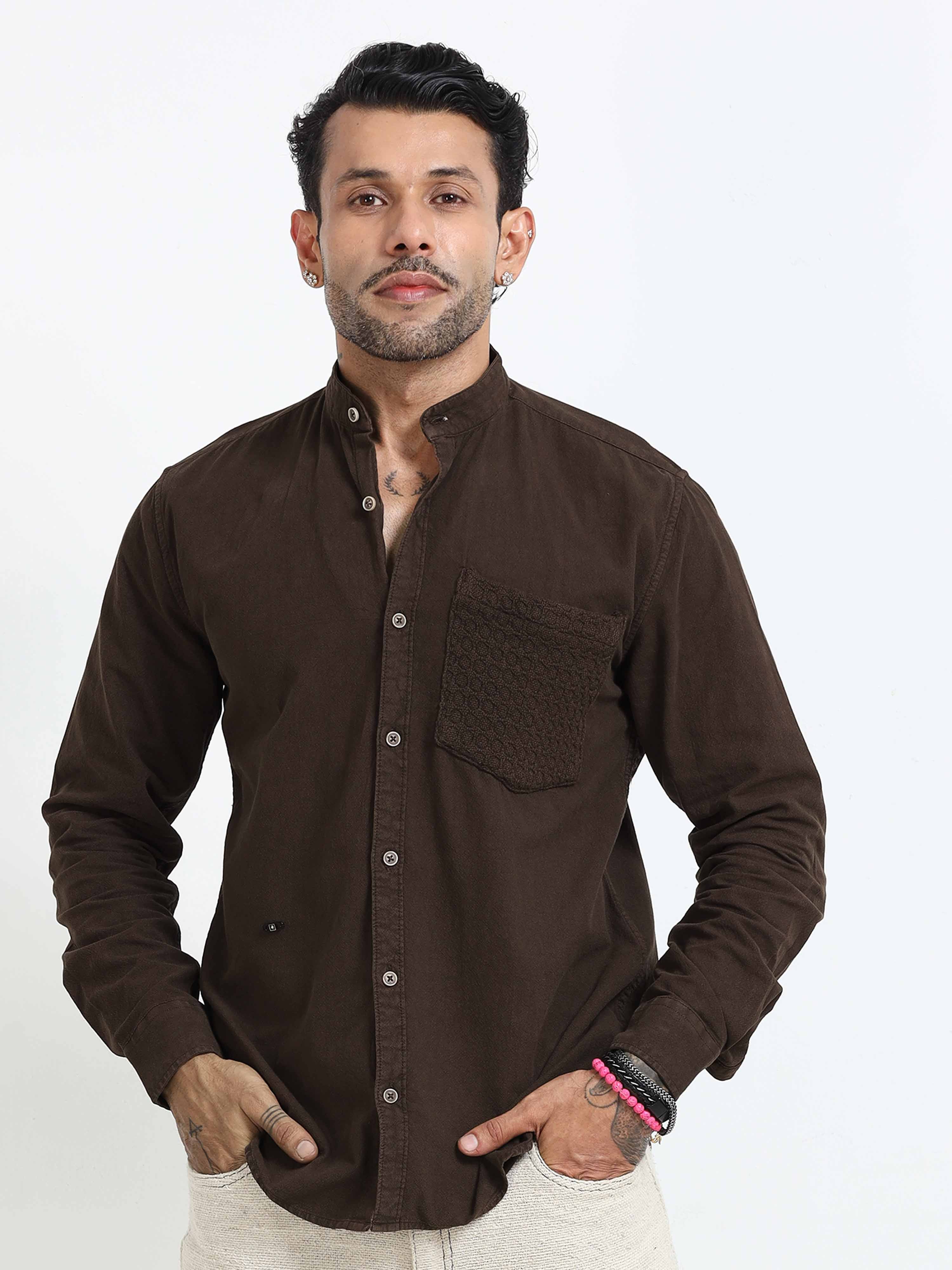 Elevated Essentials Comfort Shirt In Coffee