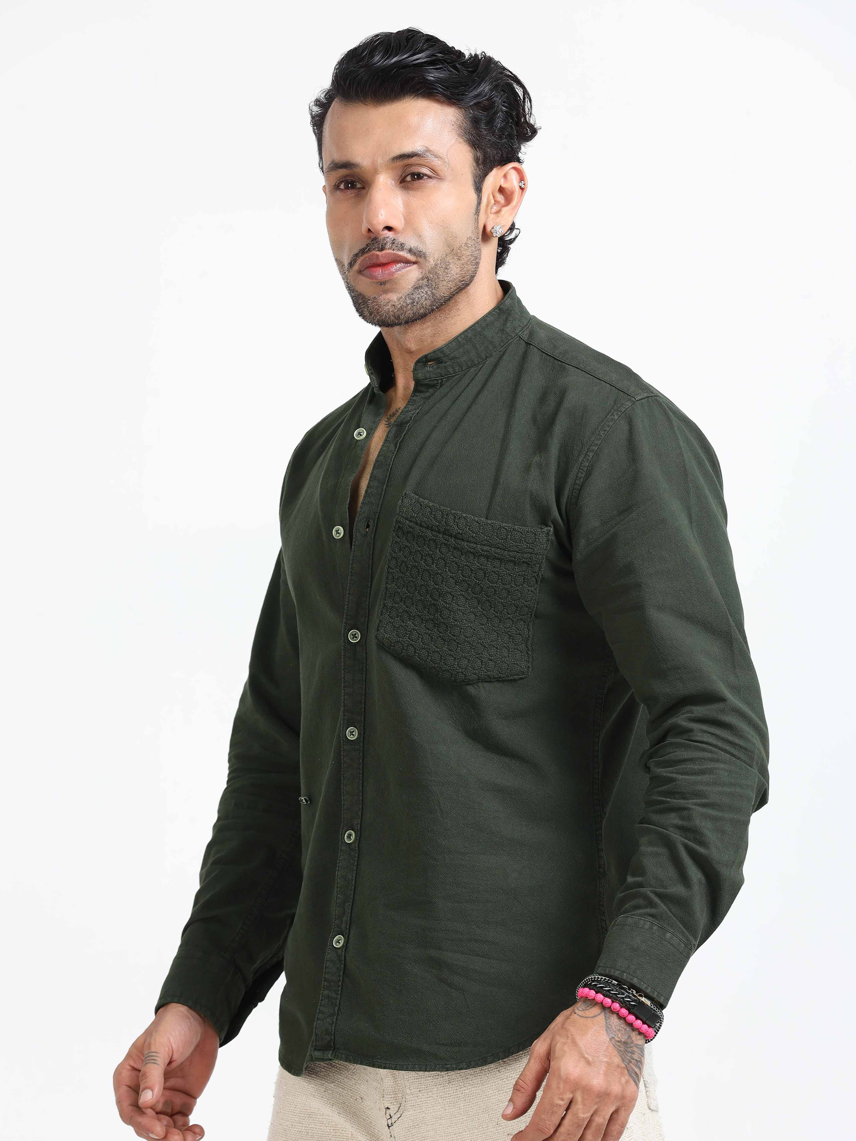 Elevated Essentials Comfort Shirt In Green