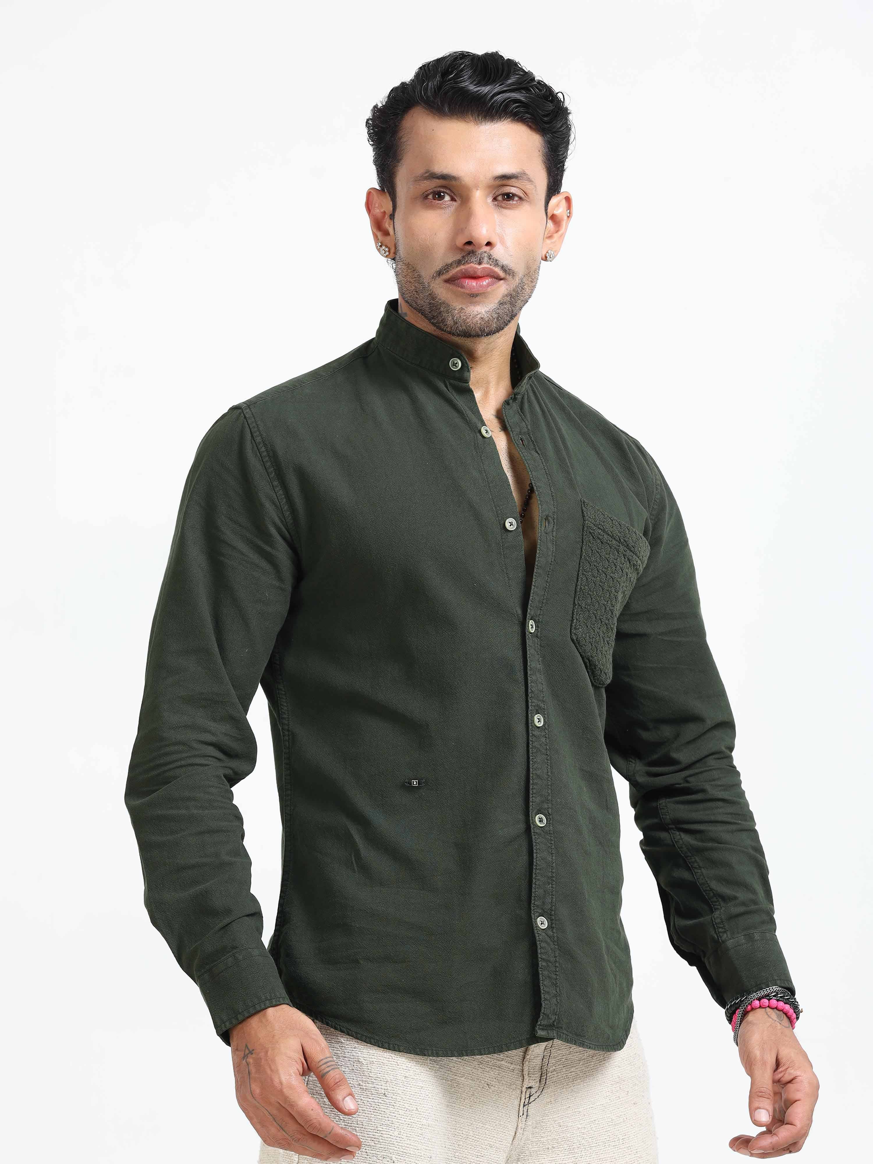 Elevated Essentials Comfort Shirt In Green