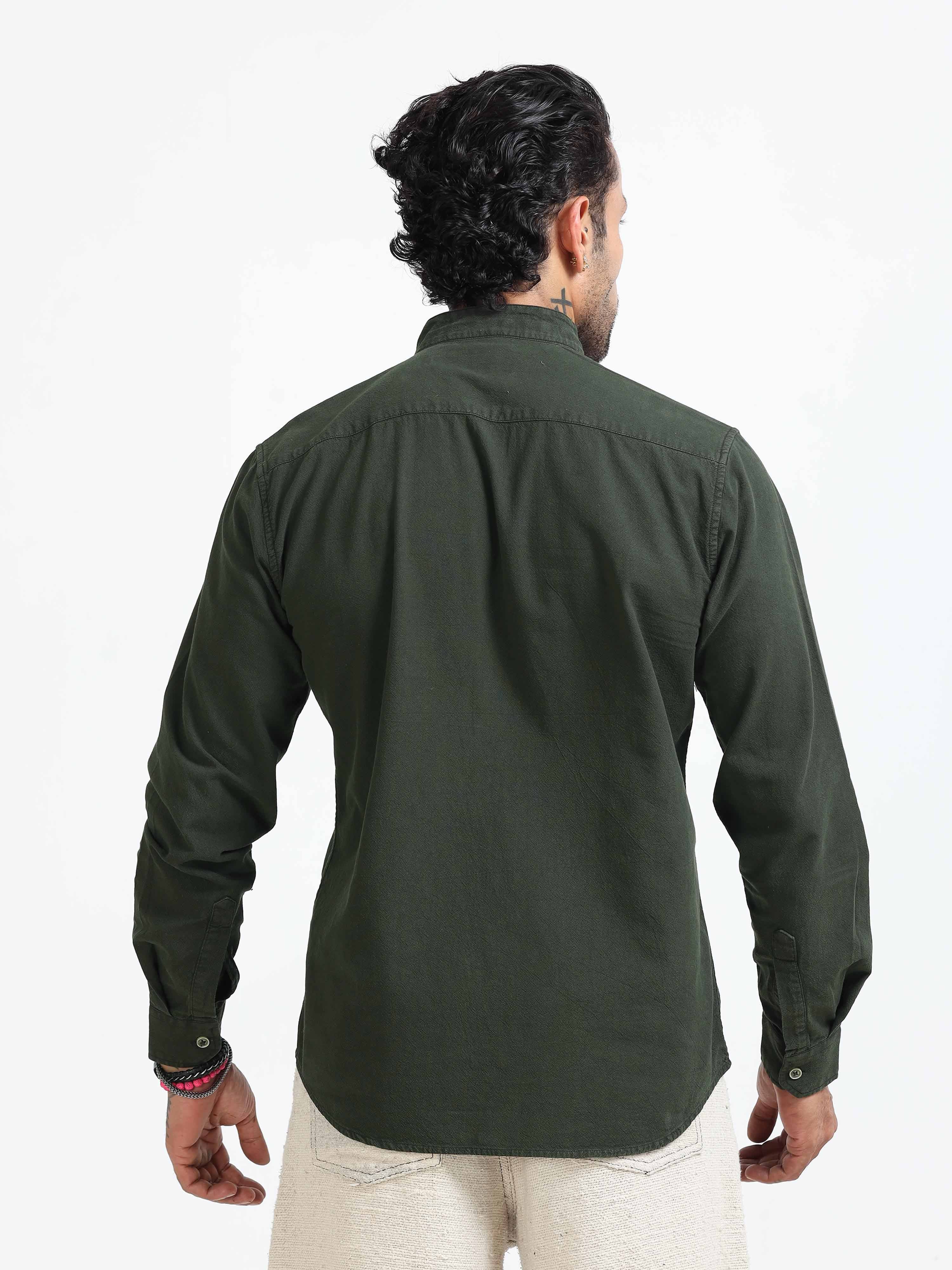 Elevated Essentials Comfort Shirt In Green